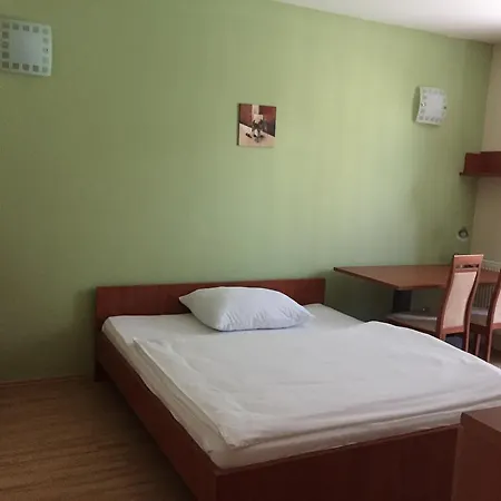 Topolova Apartment *
